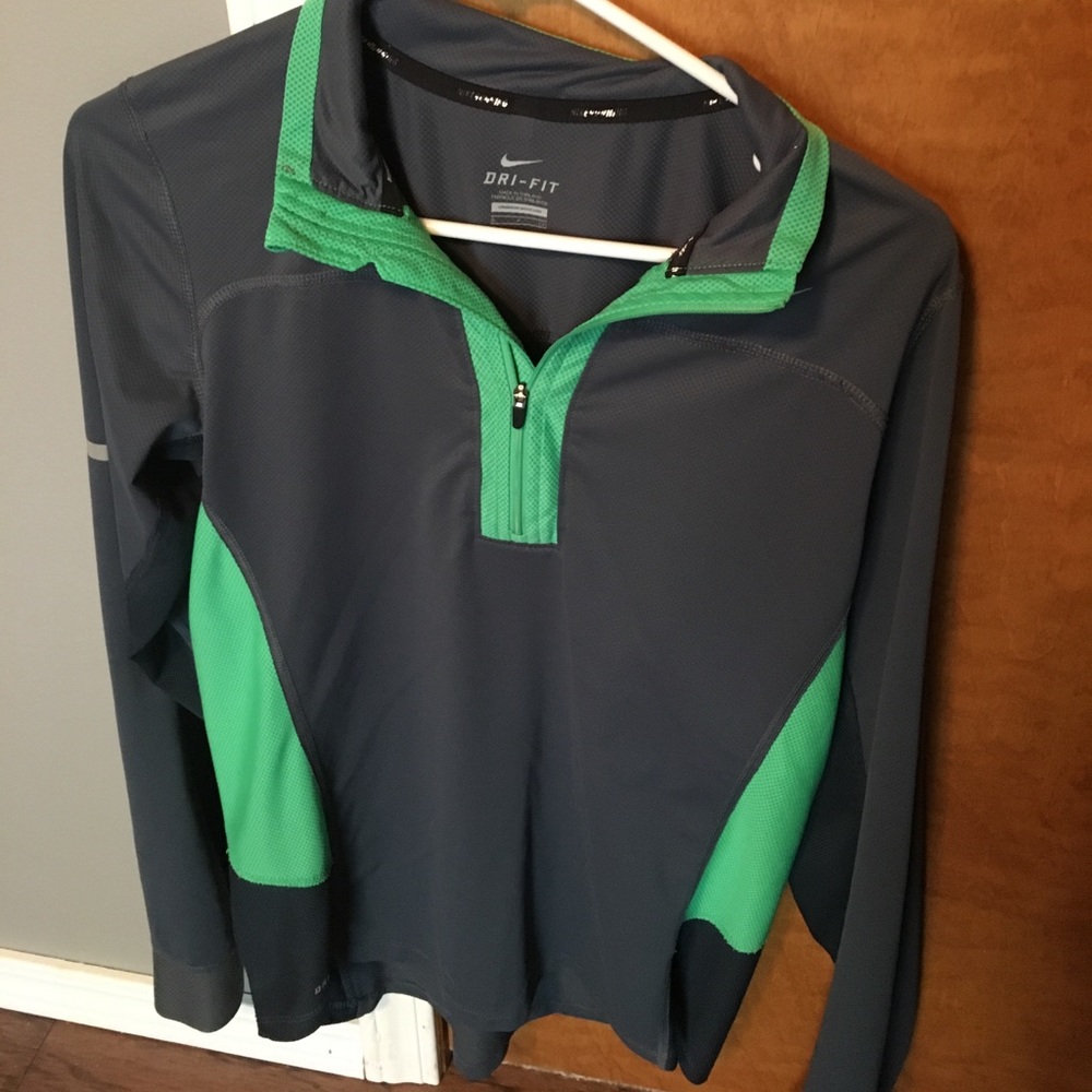 Nike Dri-Fit Pullover